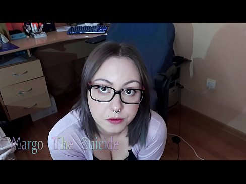 ❤️ Көз айнек тагынган сексуалдуу кыз Дилдону камерага терең соруп ❤ Супер секс боюнча порно ky.appassistance.ru